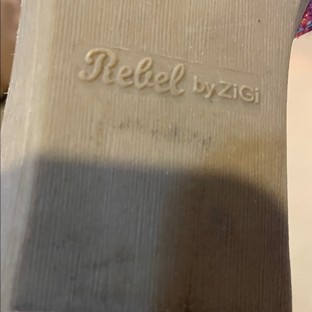 Rebel by ZiGi Women's Colorful Sandals - Picture 5 of 7